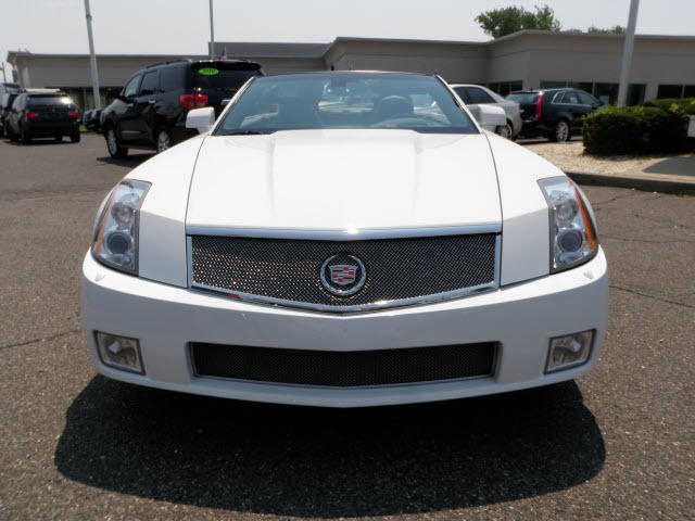 2008 Cadillac XLR-V