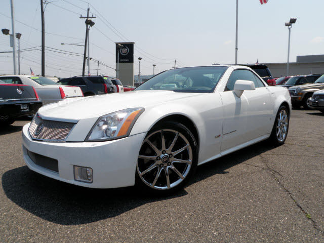 2008 Cadillac XLR-V