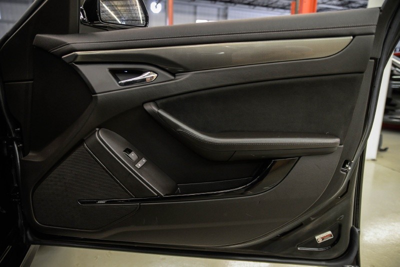 2009 Cadillac CTS-V - Black Raven
