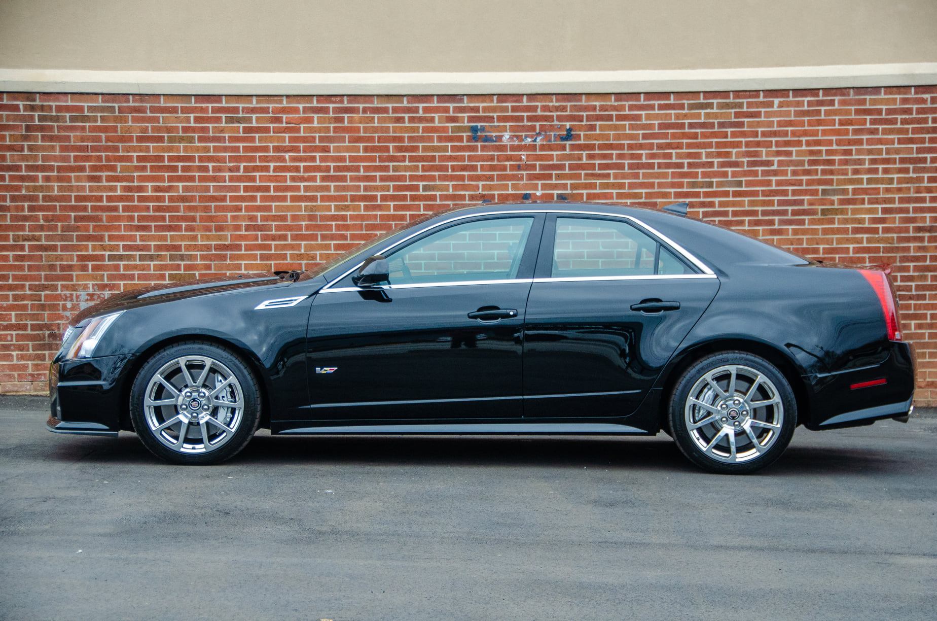 2010 Cadillac CTS-V in Black Raven