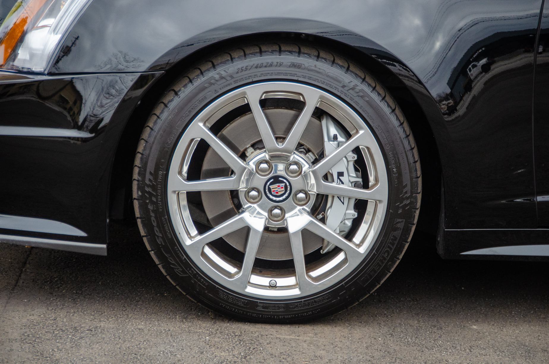 2010 Cadillac CTS-V in Black Raven