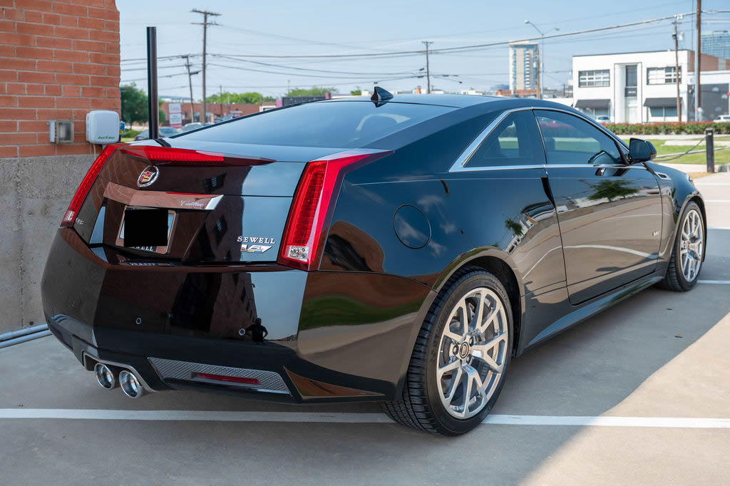 2011 Cadillac CTS-V Coupe in Black Raven