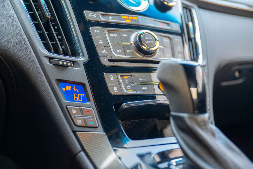 2011 Cadillac CTS-V Coupe in Black Raven