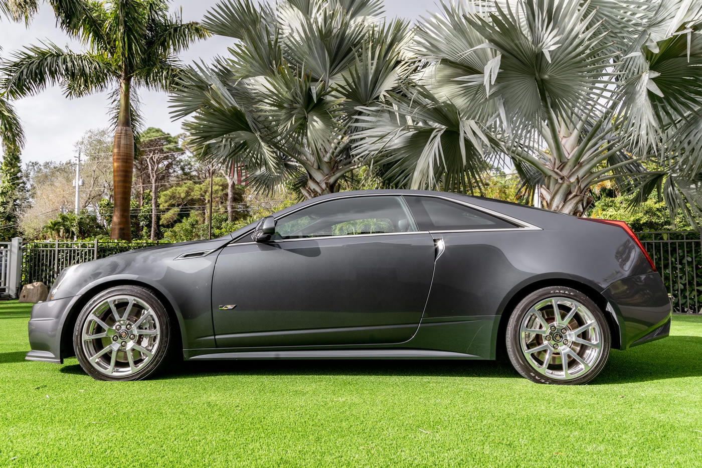 2011 Cadillac CTS-V Coupe in Thunder Gray Chromaflair