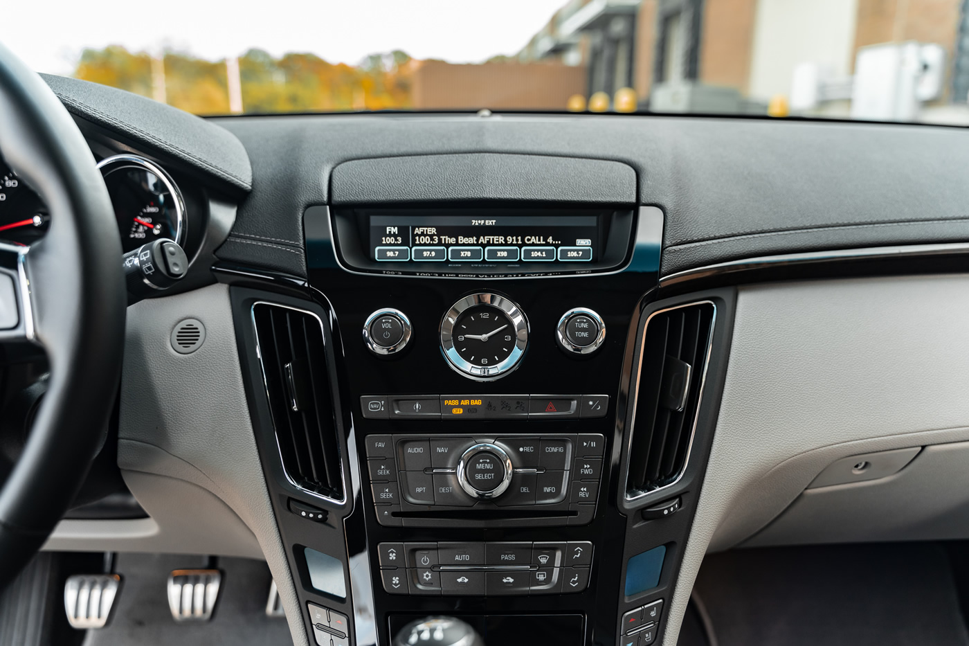 2011 Cadillac CTS-V Wagon 6-Speed in White Diamond Tricoat
