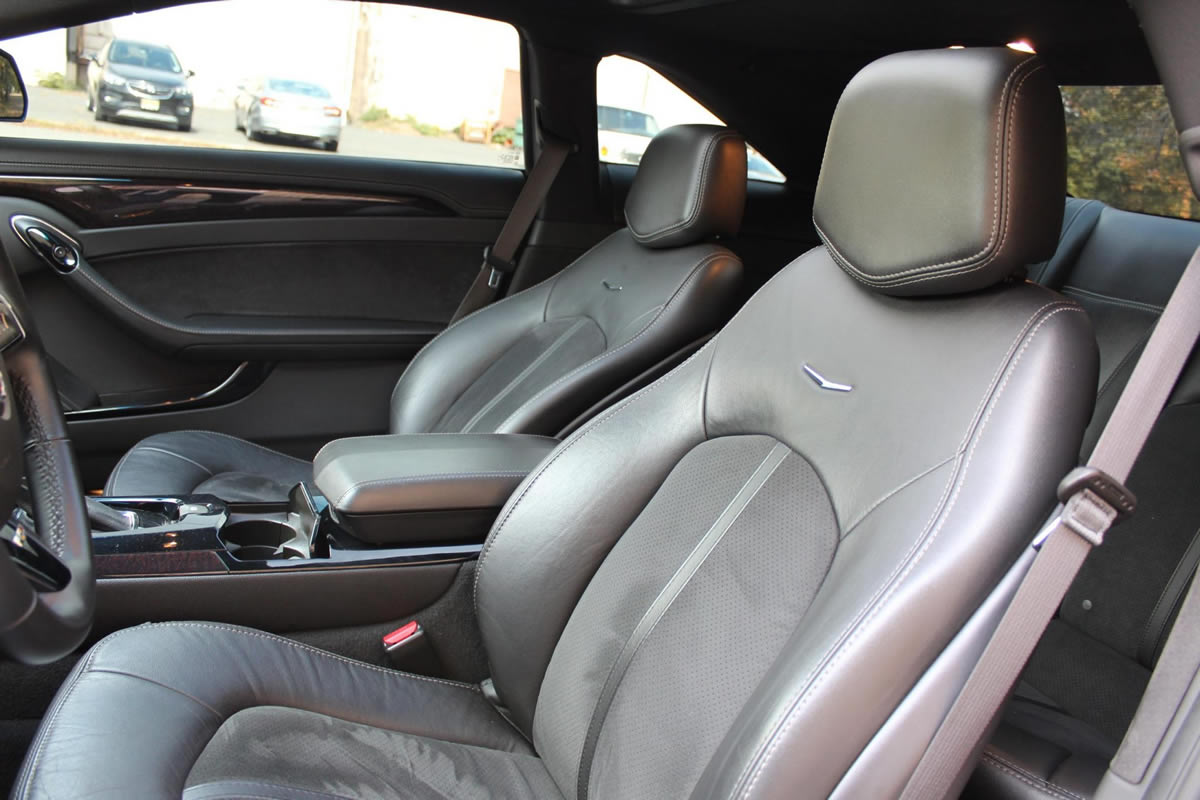 2012 Cadillac CTS-V Coupe in Opulent Blue Metallic