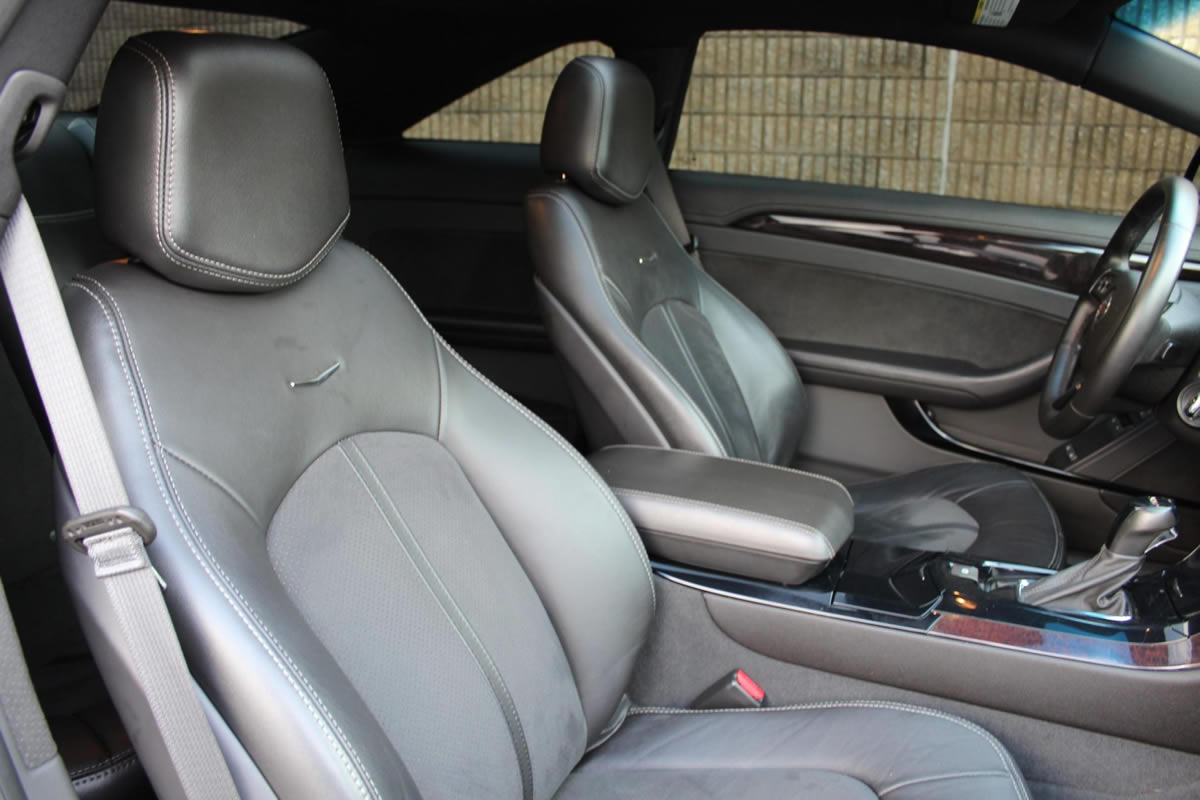 2012 Cadillac CTS-V Coupe in Opulent Blue Metallic