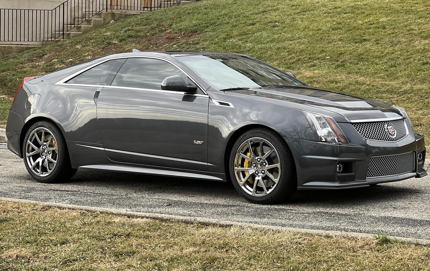 2012 Cadillac CTS-V Coupe in Thunder Gray Metallic Chromaflair