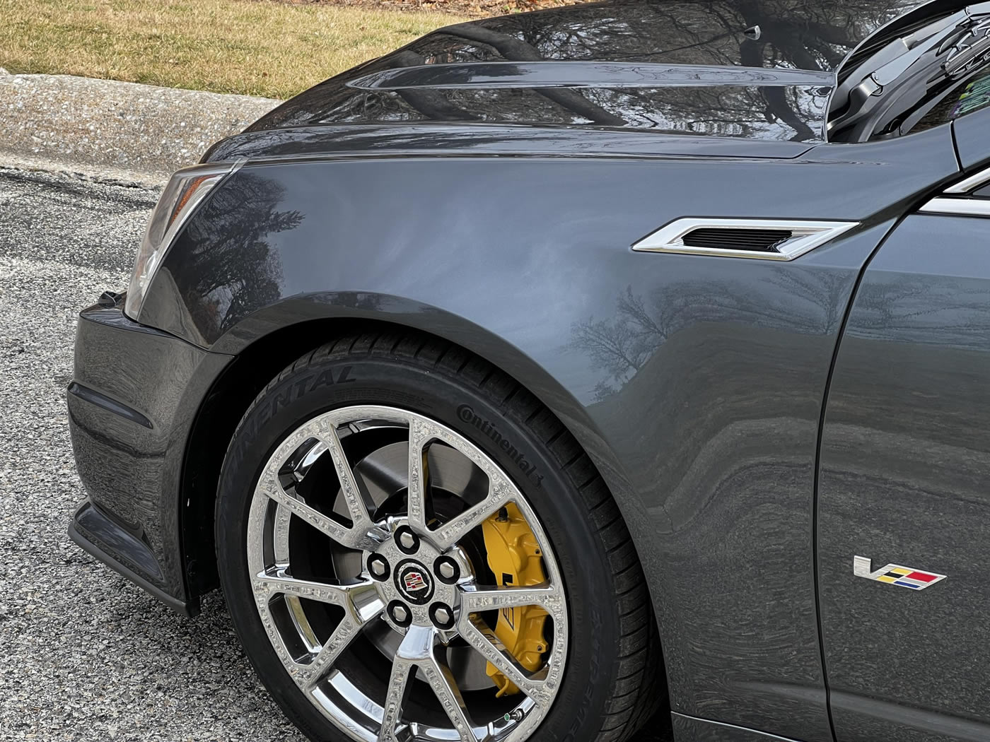 2012 Cadillac CTS-V Coupe in Thunder Gray Metallic Chromaflair