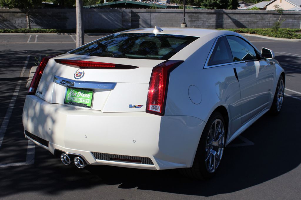 2012 Cadillac CTS-V Coupe - White Diamond Tricoat