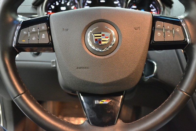 2012 Cadillac CTS-V Coupe - White Diamond Tricoat
