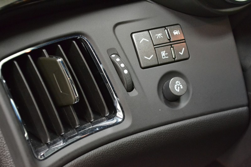 2012 Cadillac CTS-V Coupe - White Diamond Tricoat