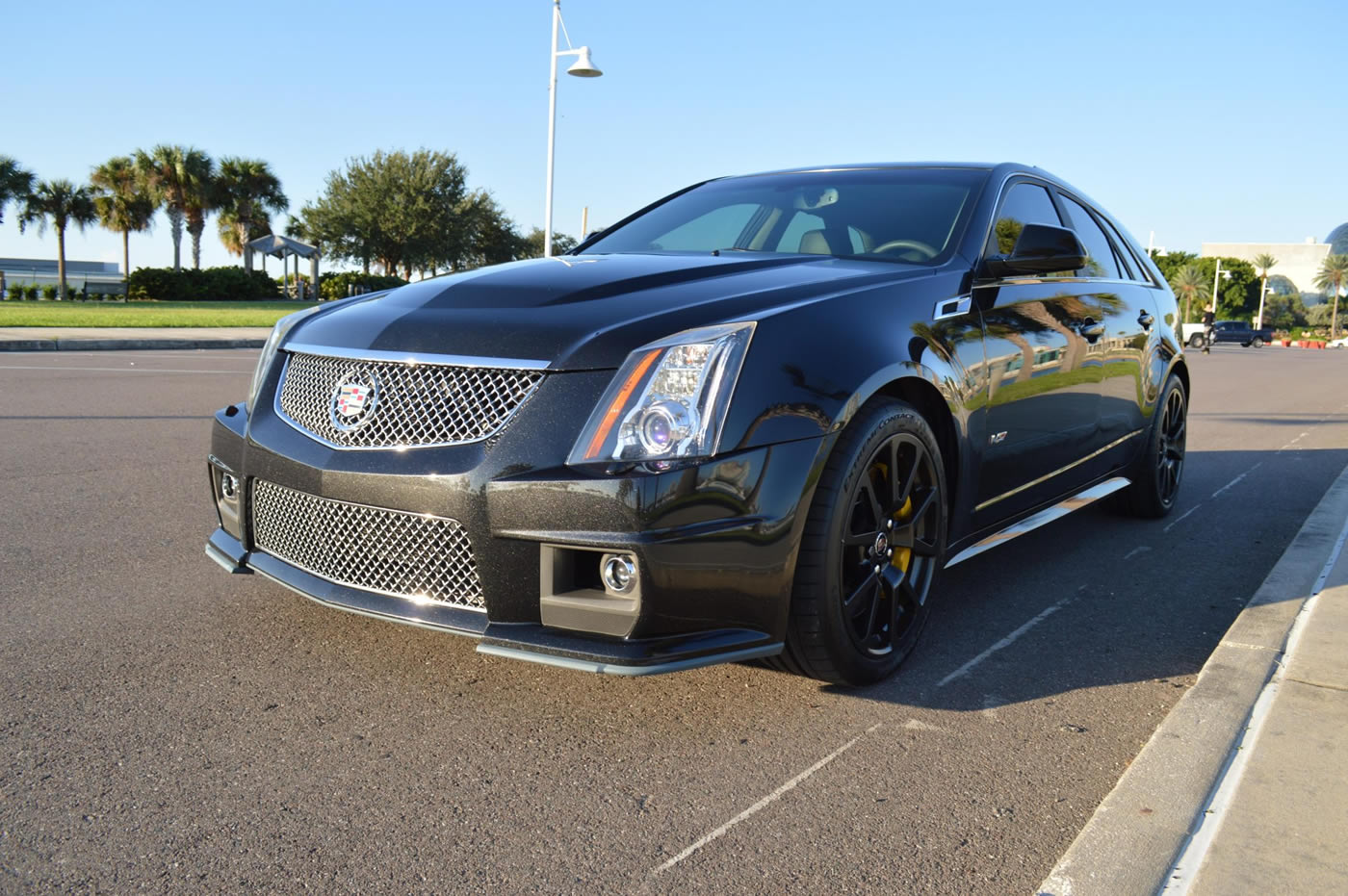 2012 Cadillac CTS-V Wagon in Black Diamond Tricoat