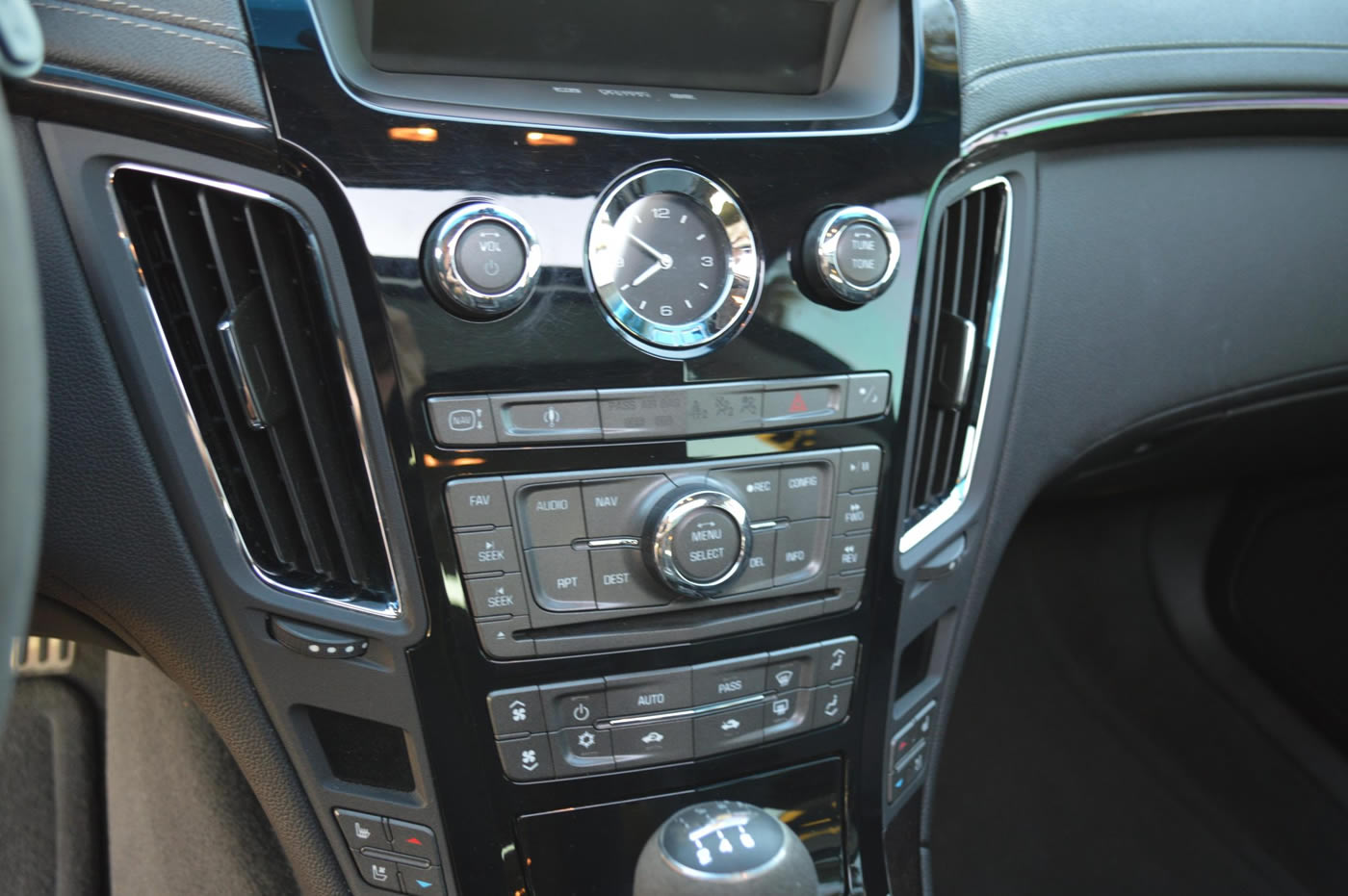 2012 Cadillac CTS-V Wagon in Black Diamond Tricoat