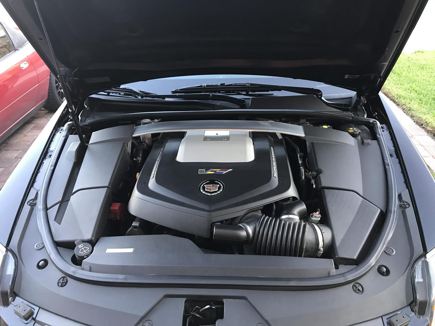 2012 Cadillac CTS-V Wagon in Black Diamond Tricoat