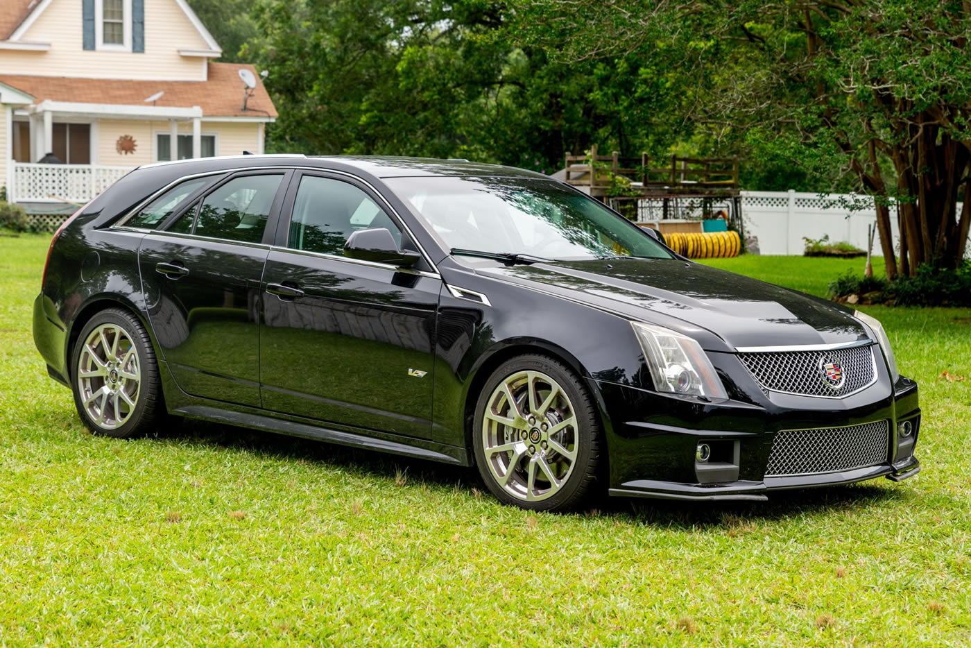 2012 Cadillac CTS-V Wagon in Black Raven