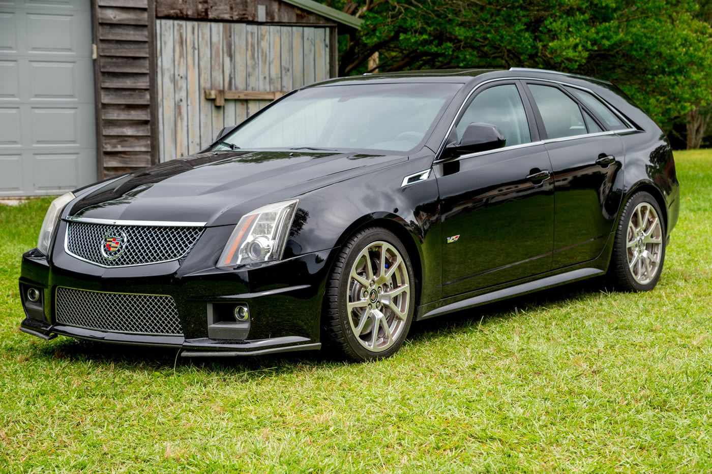 2012 Cadillac CTS-V Wagon in Black Raven