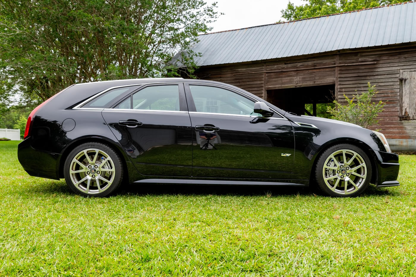 2012 Cadillac CTS-V Wagon in Black Raven