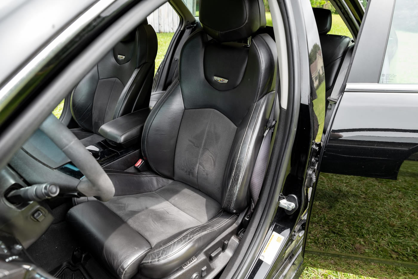 2012 Cadillac CTS-V Wagon in Black Raven