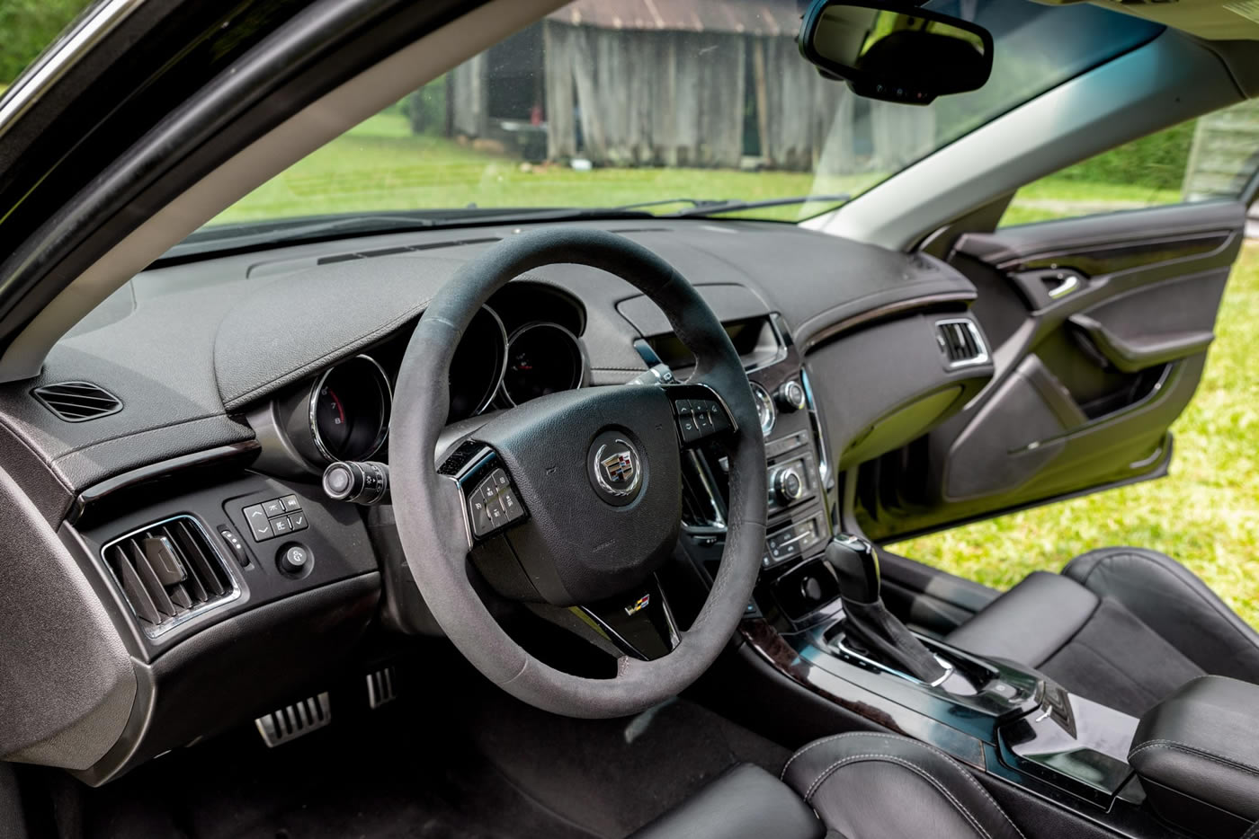 2012 Cadillac CTS-V Wagon in Black Raven