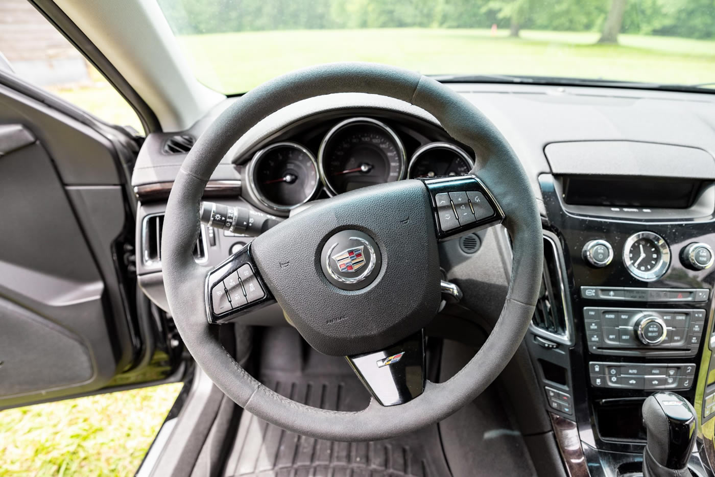 2012 Cadillac CTS-V Wagon in Black Raven