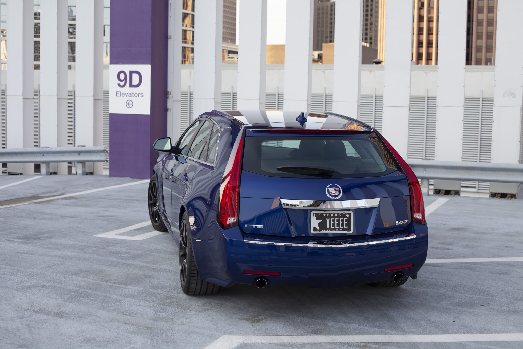 2012 Cadillac CTS-V Wagon in Opulent Blue Metallic