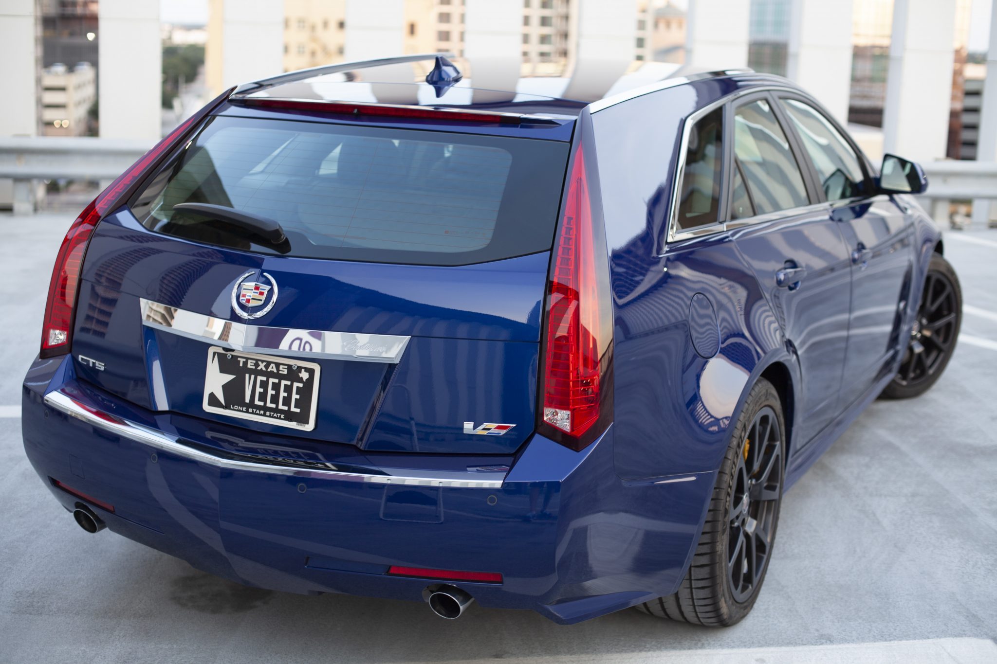 2012 Cadillac CTS-V Wagon in Opulent Blue Metallic