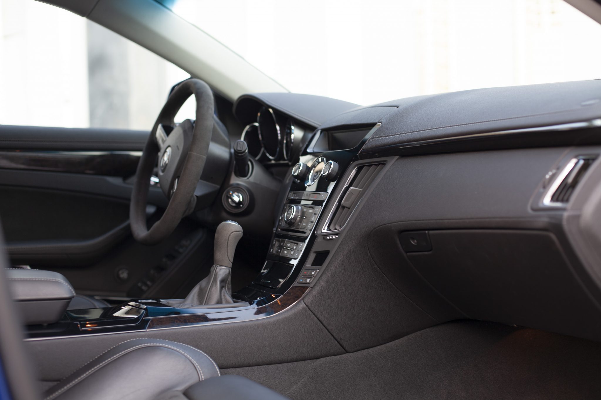 2012 Cadillac CTS-V Wagon in Opulent Blue Metallic