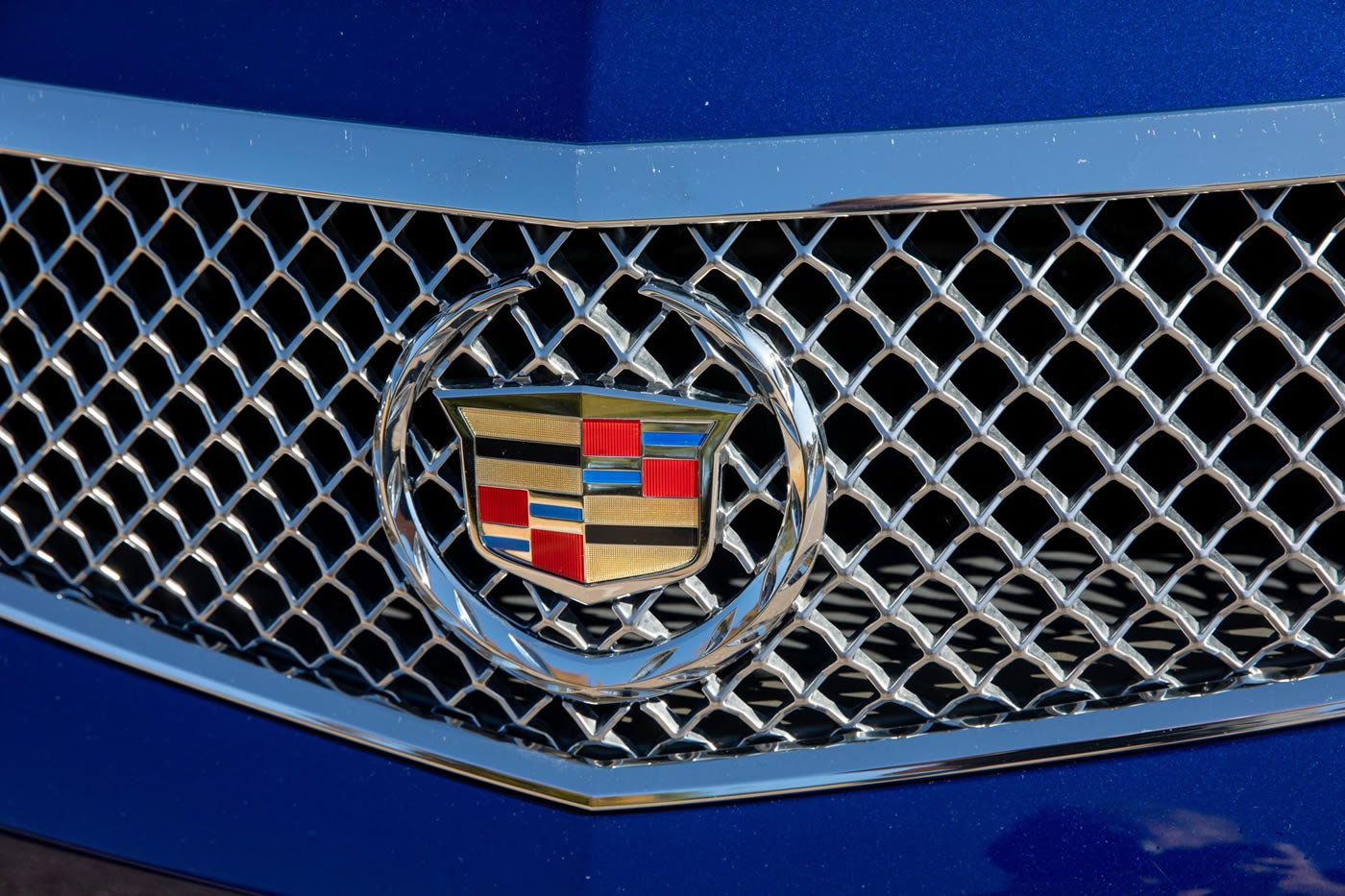 2012 Cadillac CTS-V Wagon in Opulent Blue
