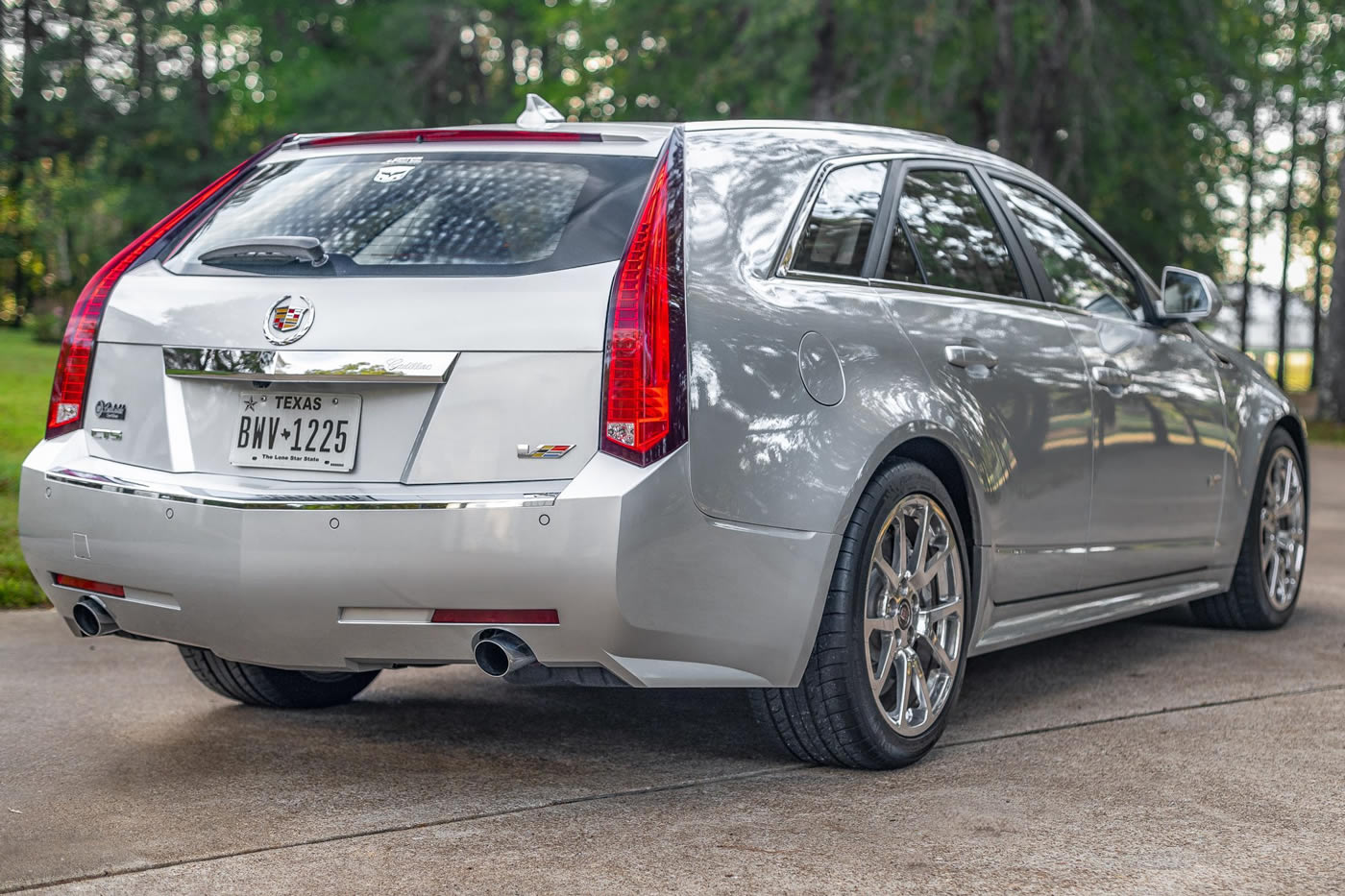 2012 Cadillac CTS-V Wagon in Radiant Silver Metallic