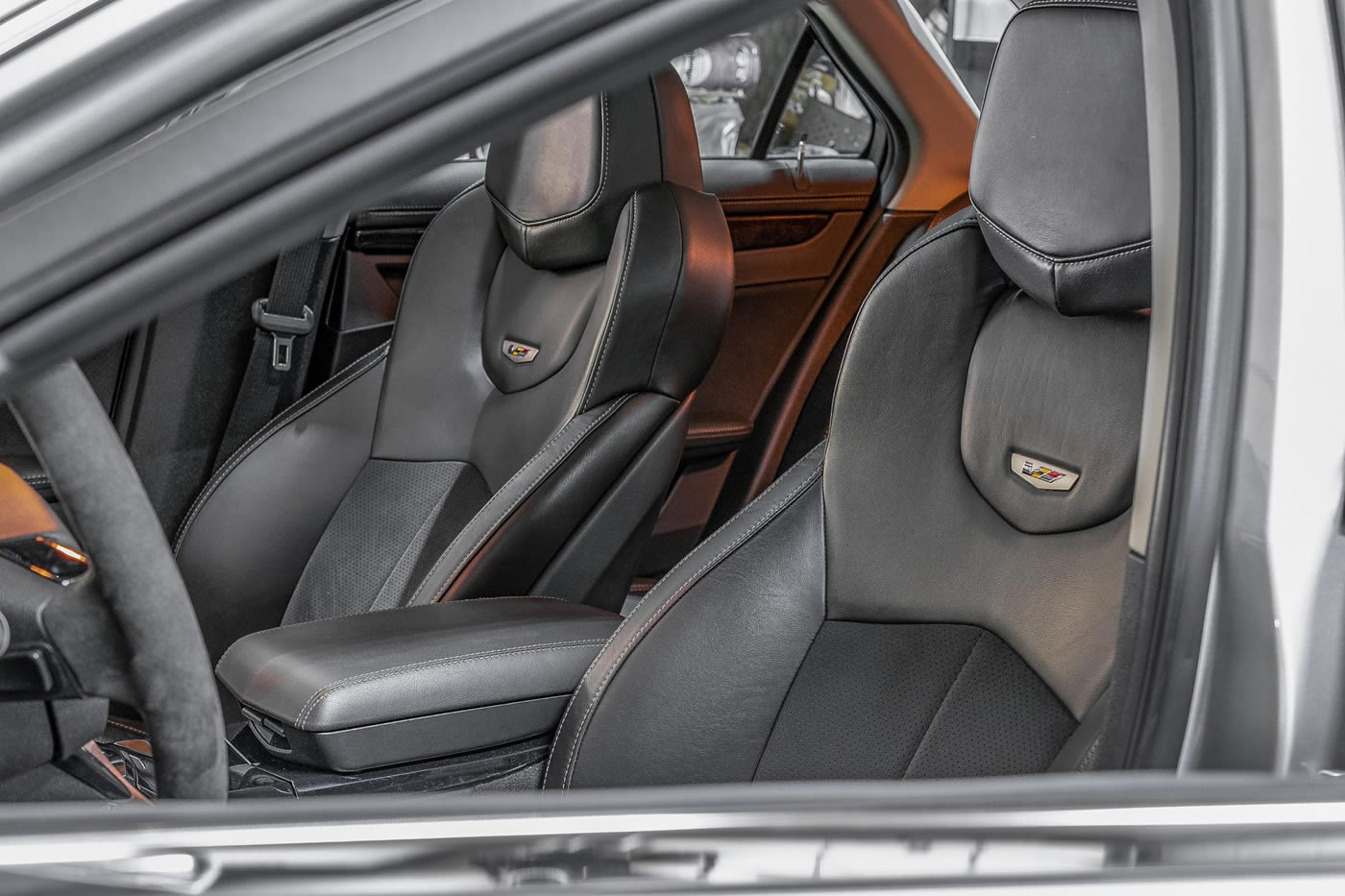 2012 Cadillac CTS-V Wagon in Radiant Silver Metallic