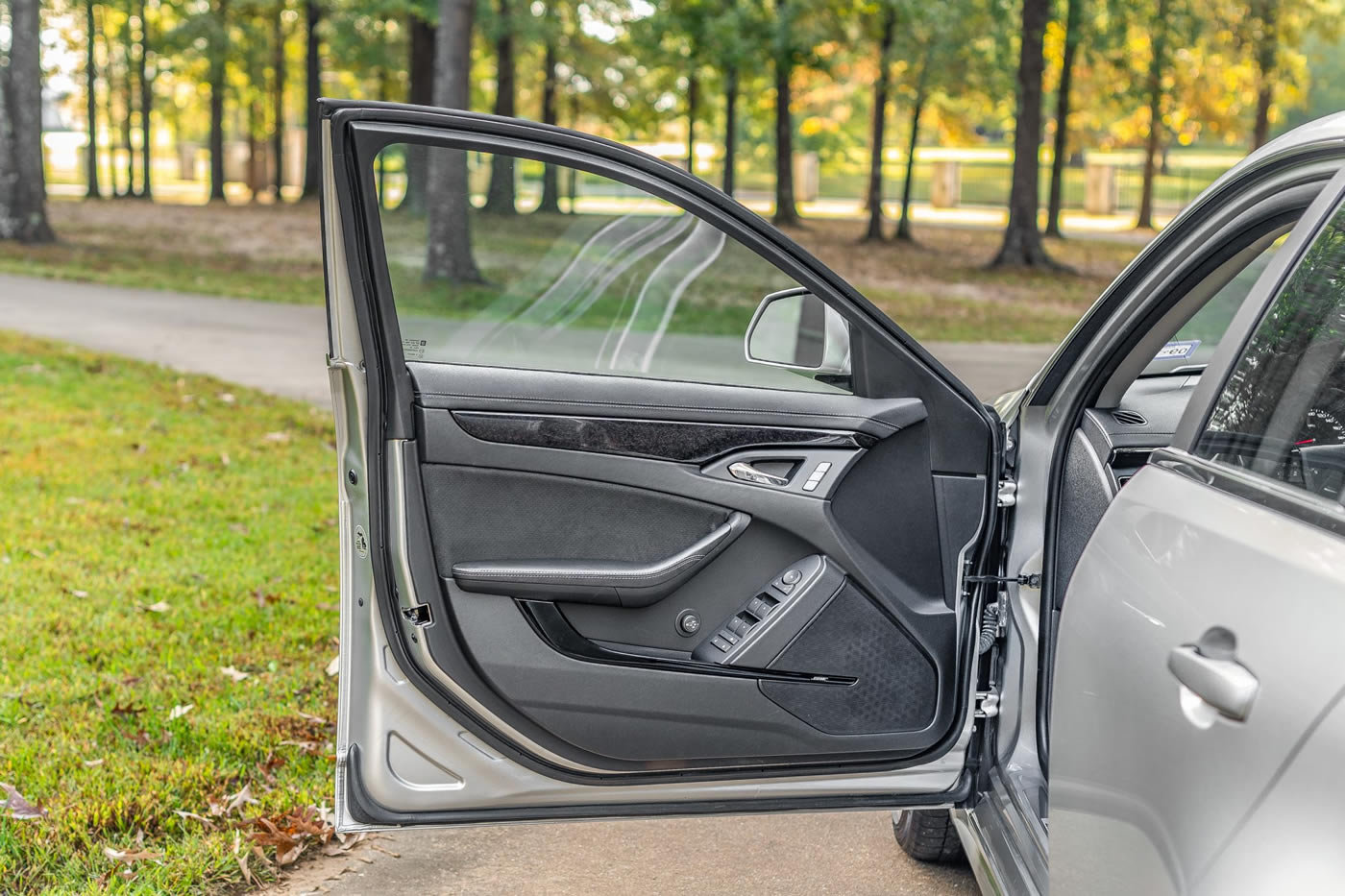 2012 Cadillac CTS-V Wagon in Radiant Silver Metallic