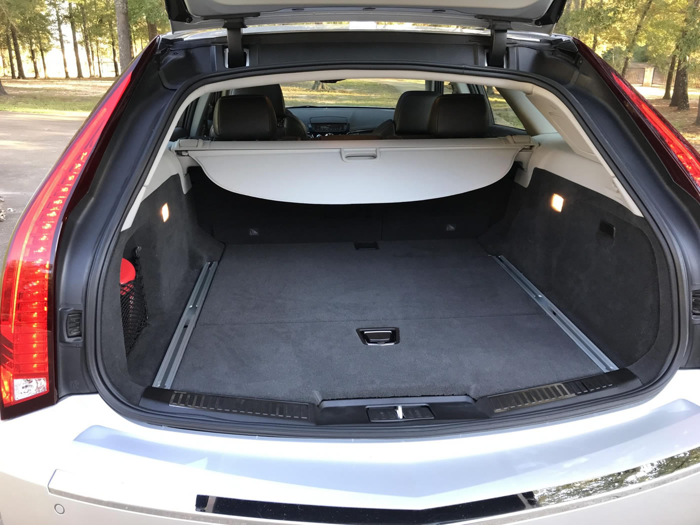 2012 Cadillac CTS-V Wagon in Radiant Silver Metallic