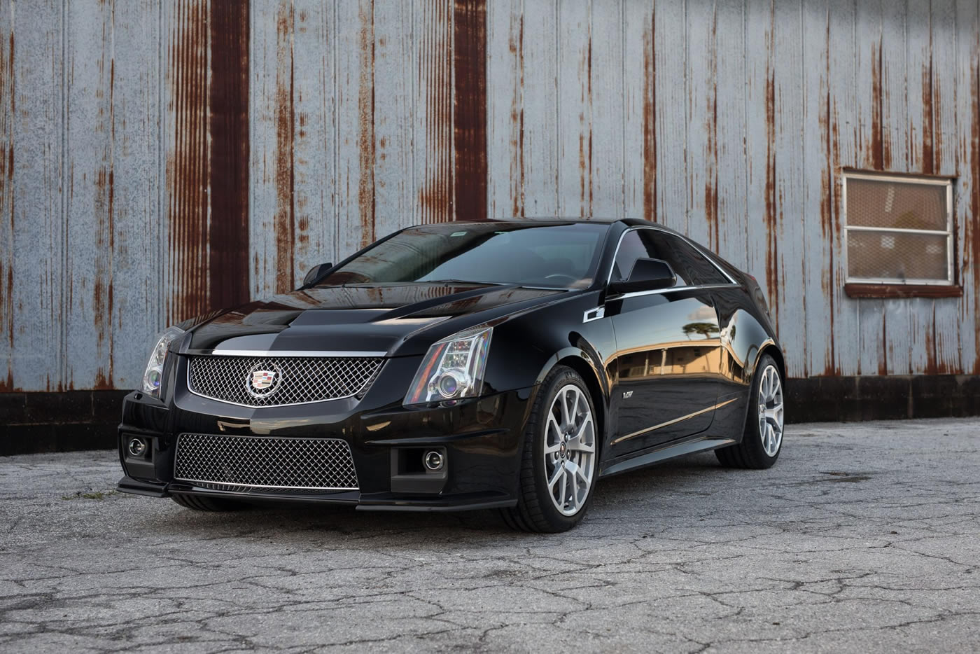 2013 Cadillac CTS-V Coupe in Black Diamond Tricoat