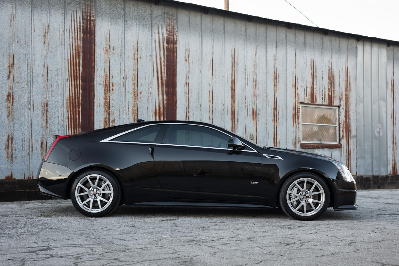 2013 Cadillac CTS-V Coupe in Black Diamond Tricoat