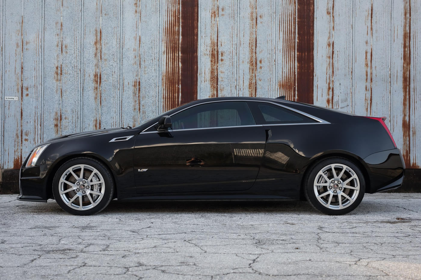 2013 Cadillac CTS-V Coupe in Black Diamond Tricoat