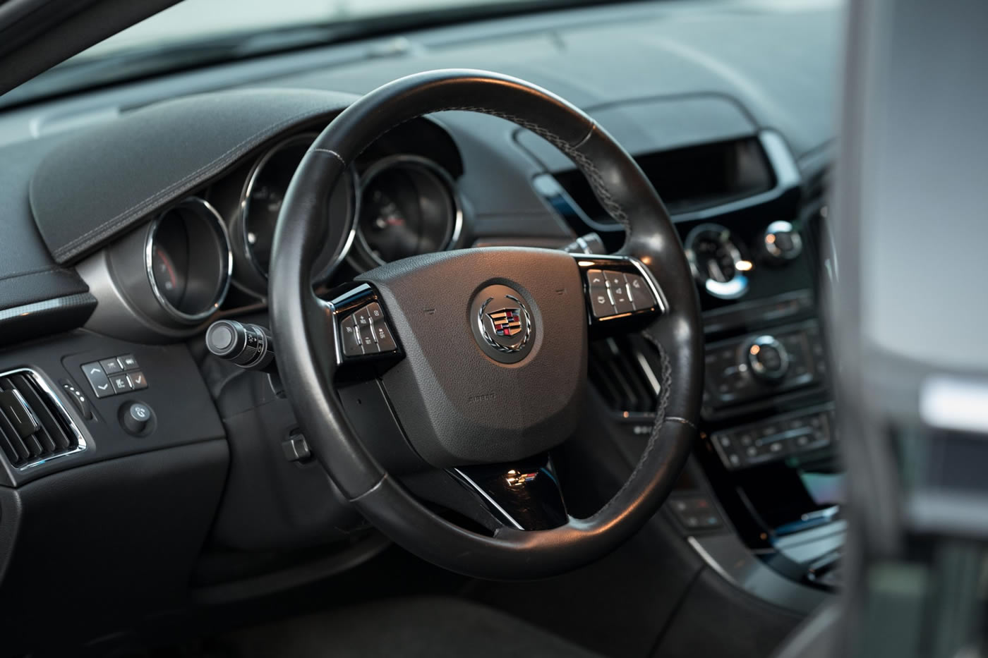 2013 Cadillac CTS-V Coupe in Black Diamond Tricoat