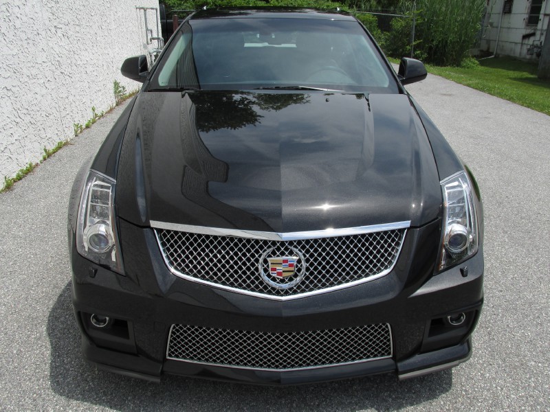 2013 Cadillac CTS-V Wagon in Black Diamond Tricoat