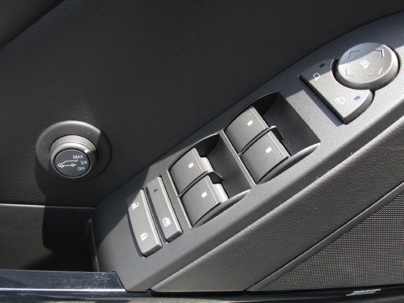 2013 Cadillac CTS-V Wagon in Black Diamond Tricoat