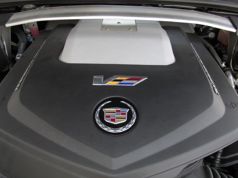 2013 Cadillac CTS-V Wagon in Black Diamond Tricoat