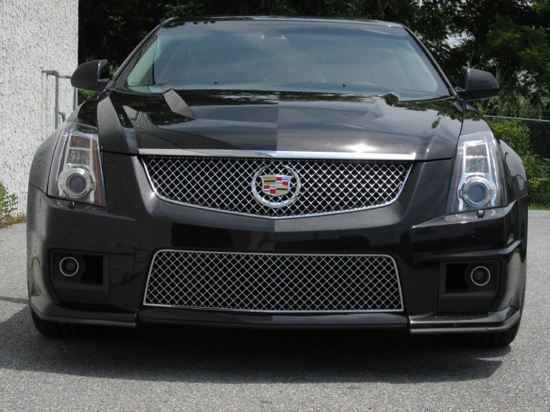 2013 Cadillac CTS-V Wagon in Black Diamond Tricoat