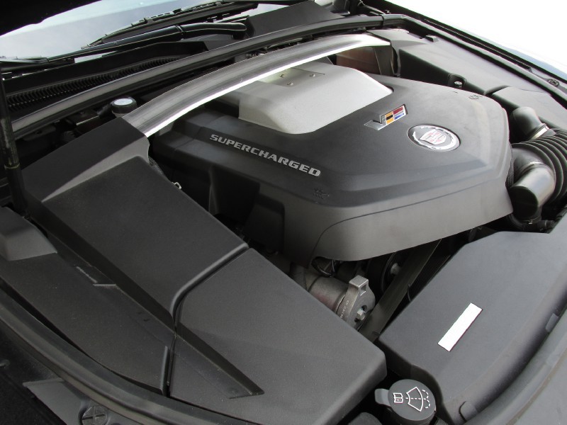 2013 Cadillac CTS-V Wagon in Black Diamond Tricoat