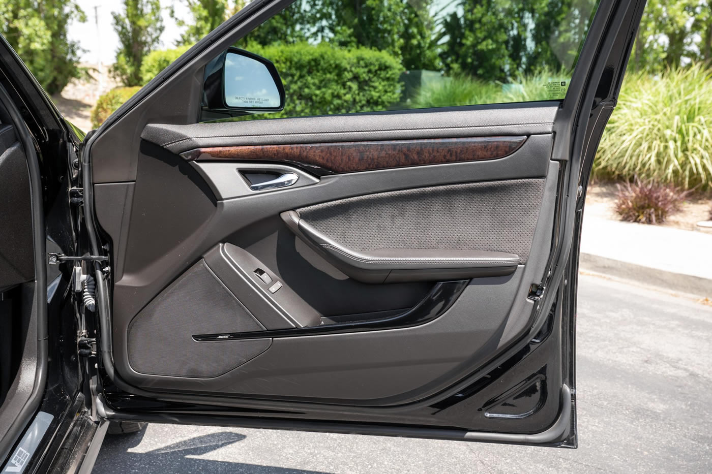 2013 Cadillac CTS-V Wagon in Black Raven