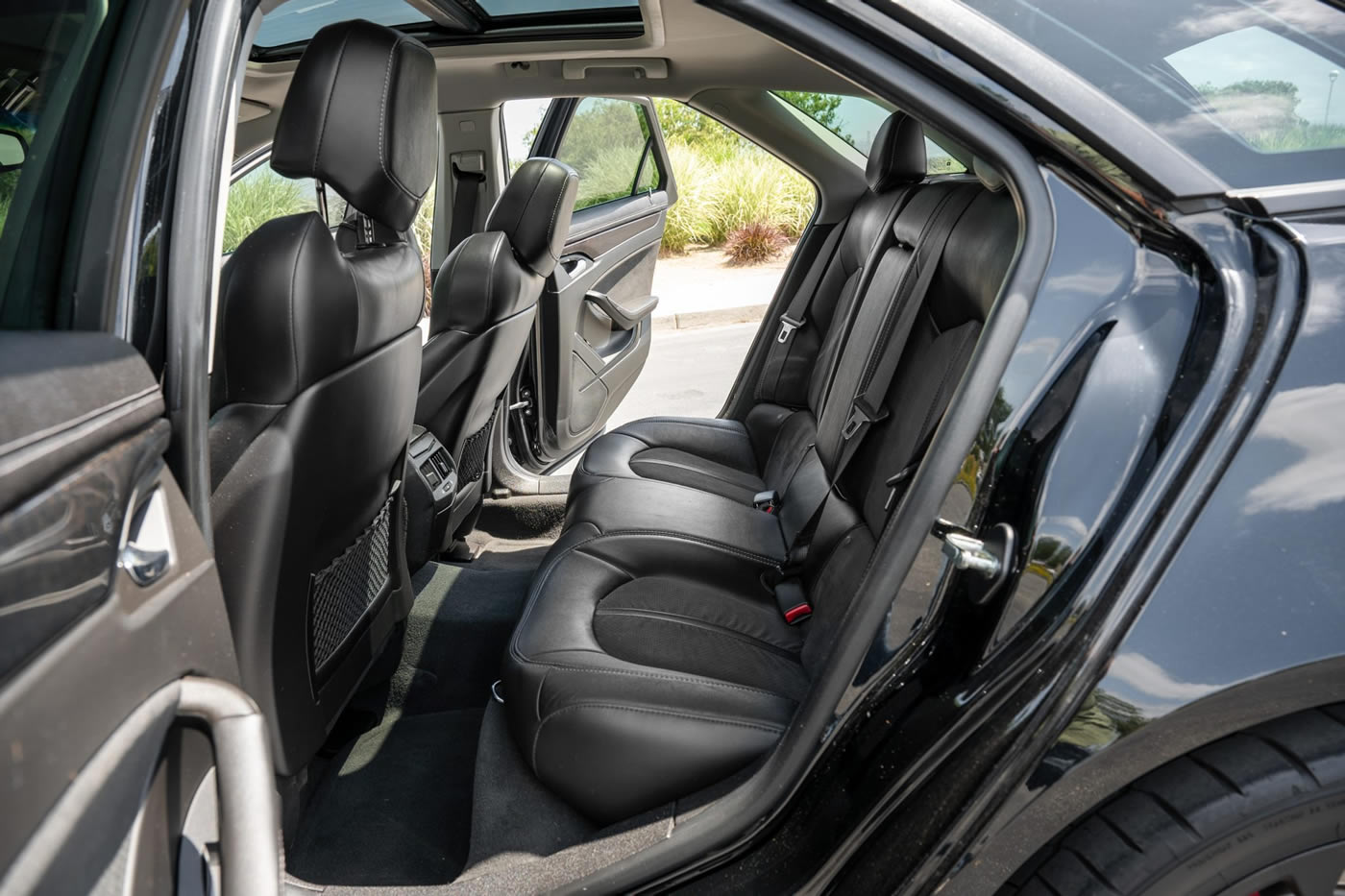 2013 Cadillac CTS-V Wagon in Black Raven