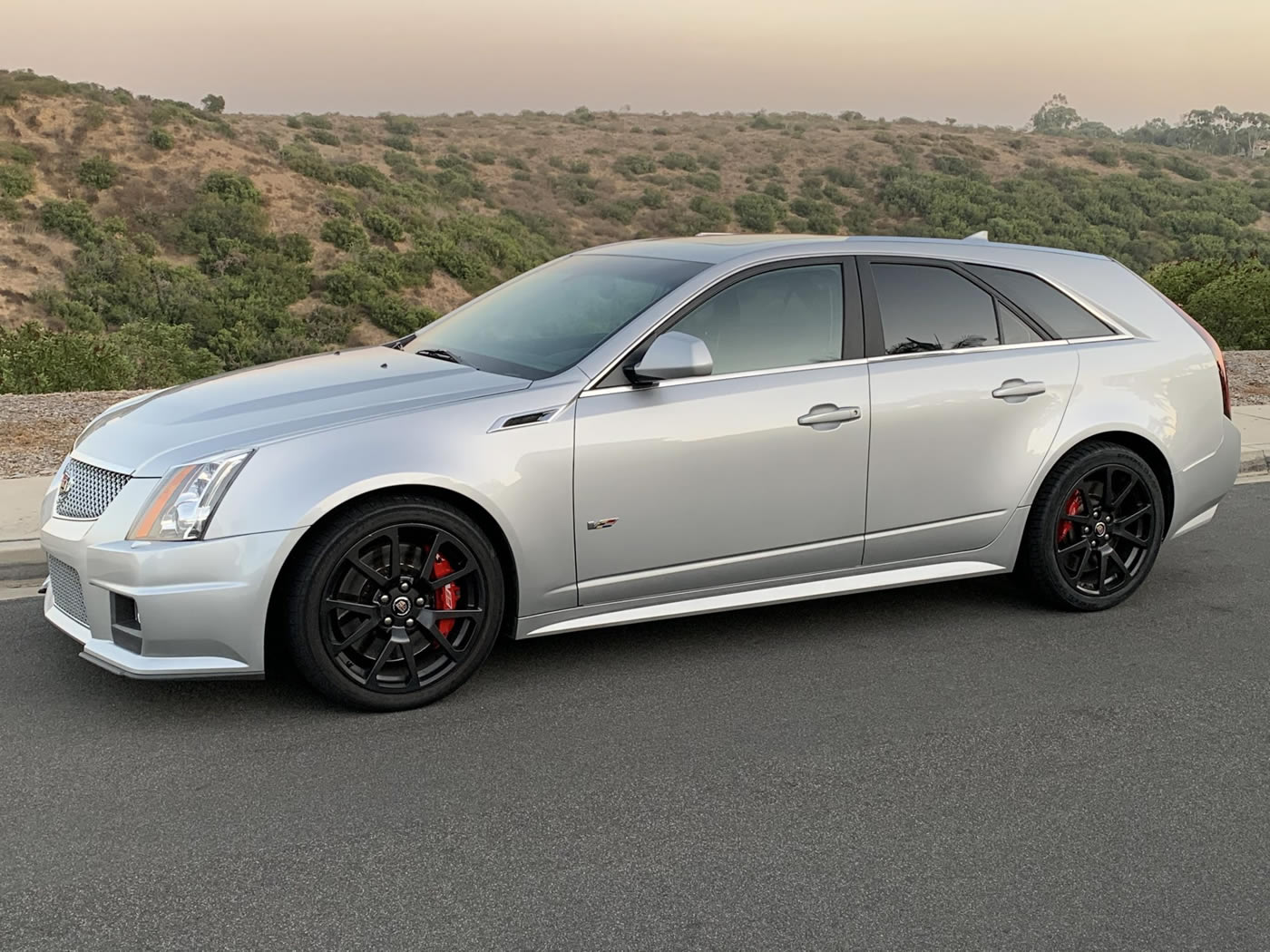 2013 Cadillac CTS-V Wagon in Radiant Silver Metallic