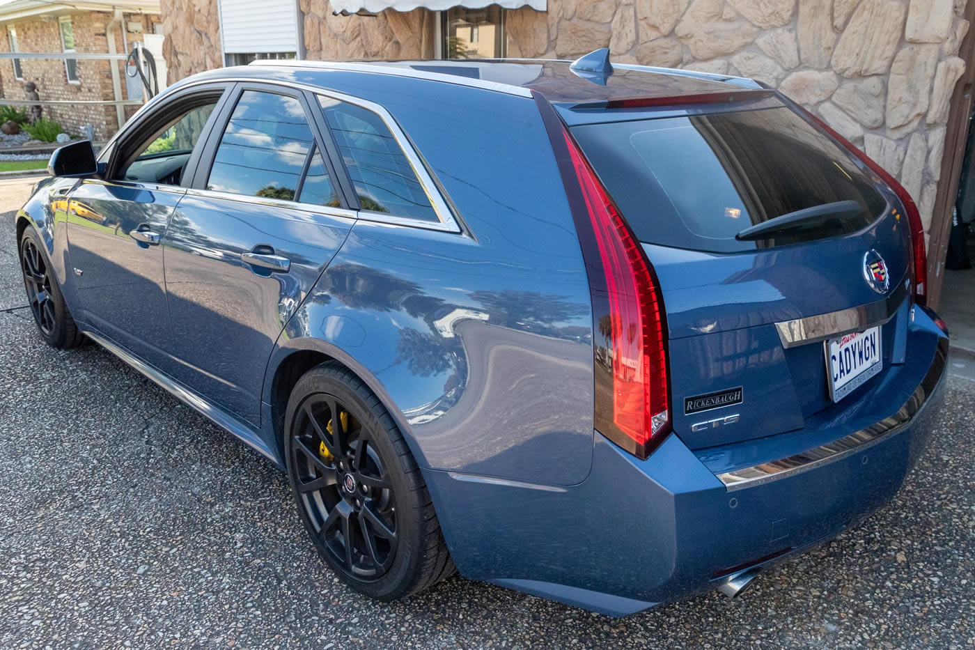 2013 Cadillac CTS-V Wagon in Stealth Blue Metallic