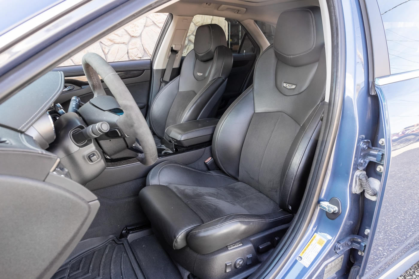 2013 Cadillac CTS-V Wagon in Stealth Blue Metallic