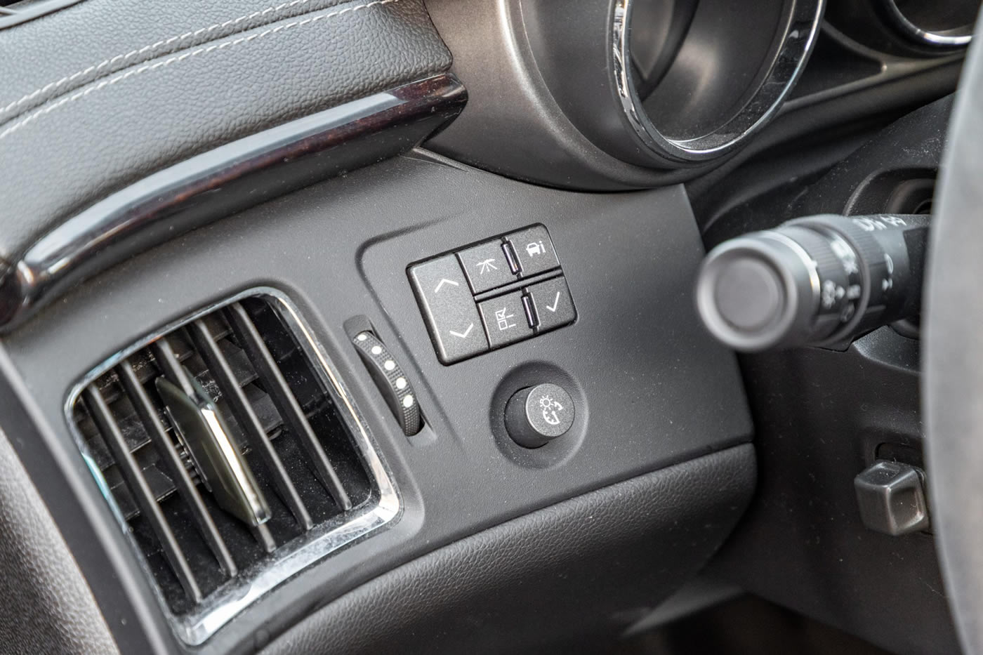 2013 Cadillac CTS-V Wagon in Stealth Blue Metallic