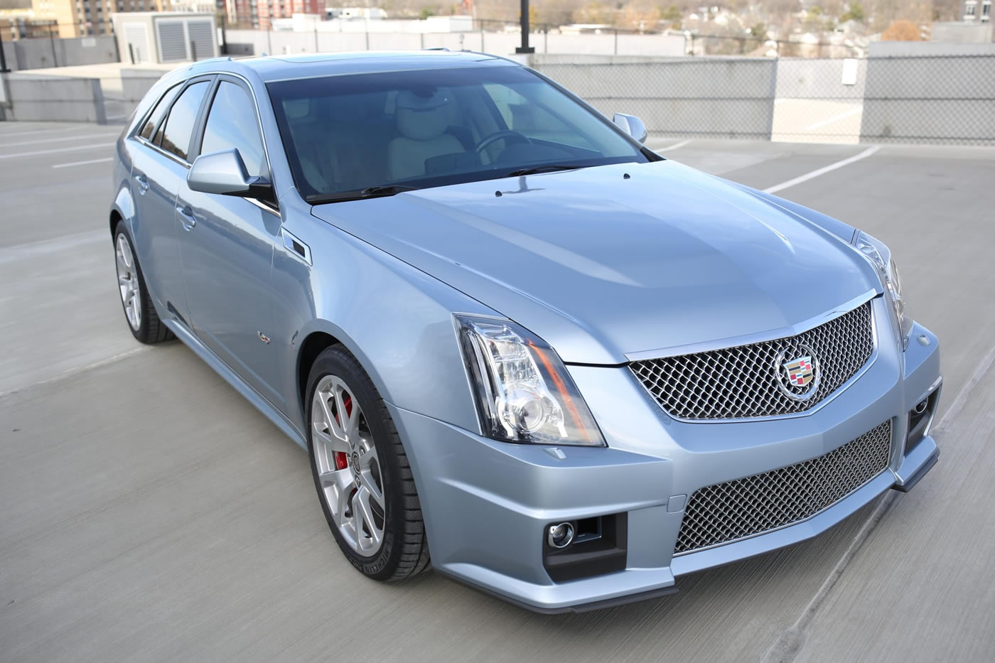 2014 Cadillac CTS-V Wagon 6-Speed in Glacier Blue Metallic