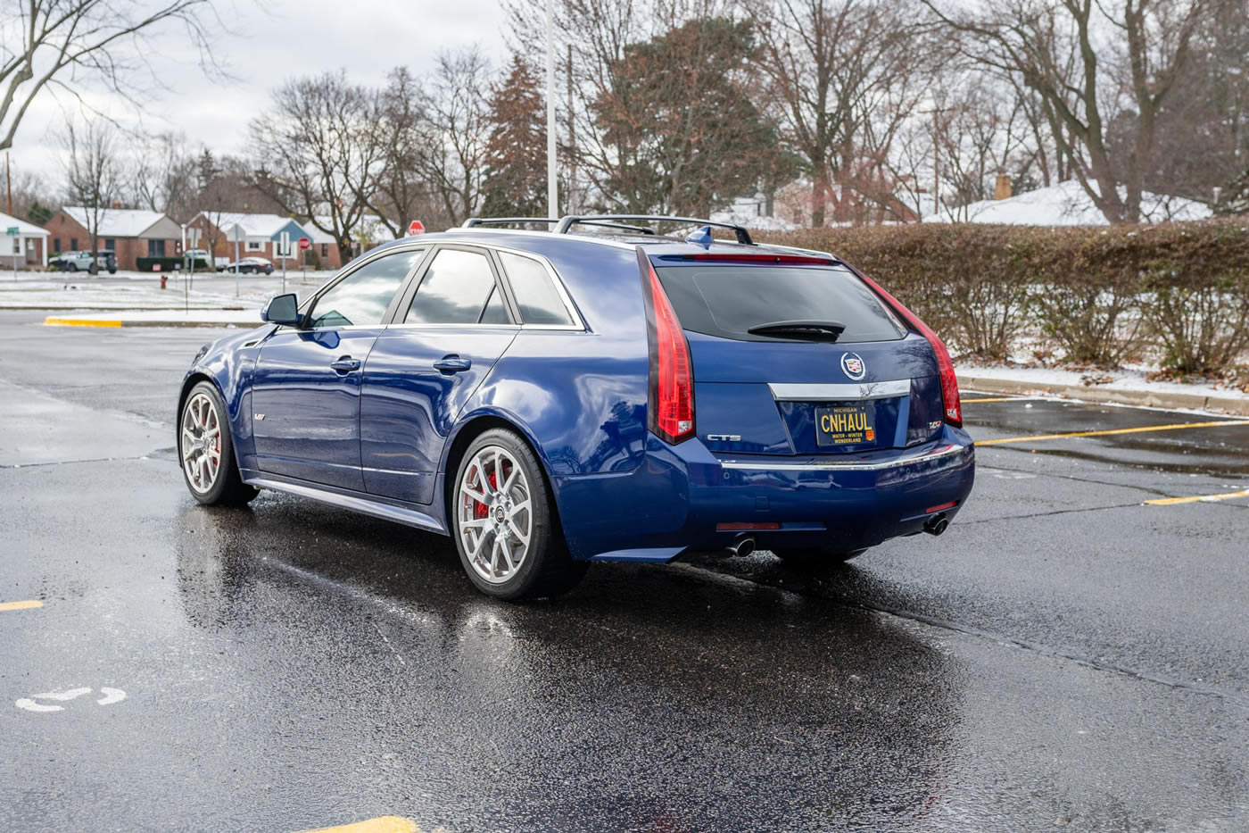 2014 Cadillac CTS-V Wagon 6-Speed in Opulent Blue Metallic